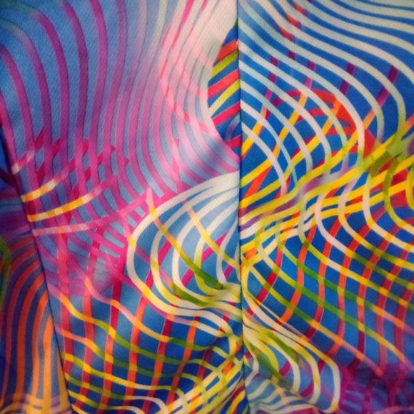 Women's L Performance Biking Tank with pockets rainbow swirl stretchy unique - Picture 6 of 11